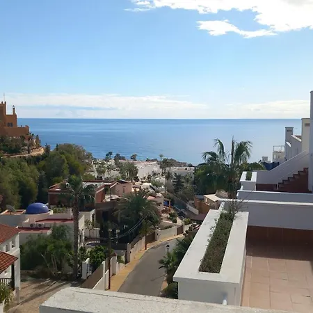 Playa 2 Bed Duplex 5 Mins Walk To The